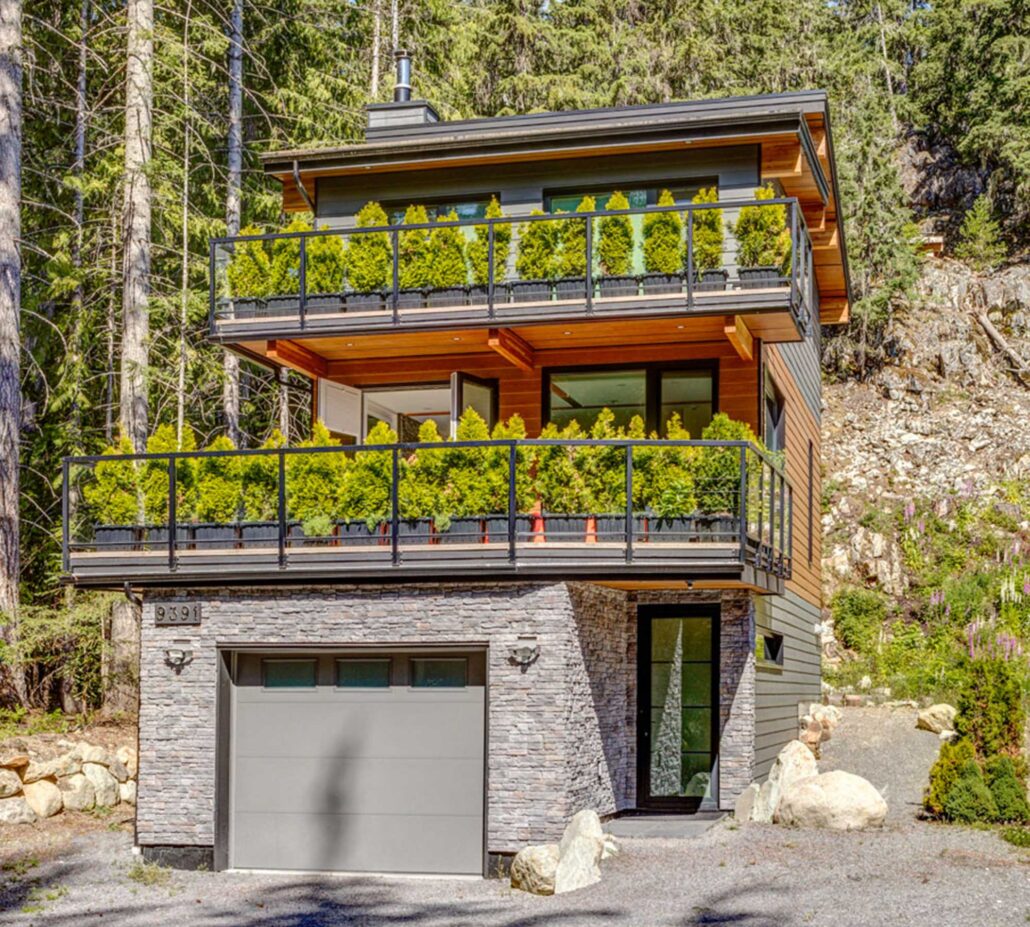 view of front of house