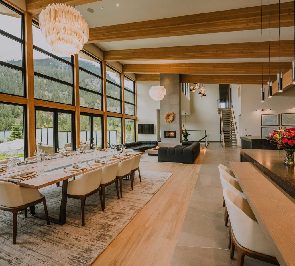 great room that has seating for a large party